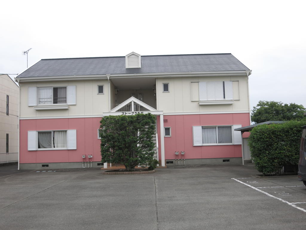 建物外観　全室角部屋です♪