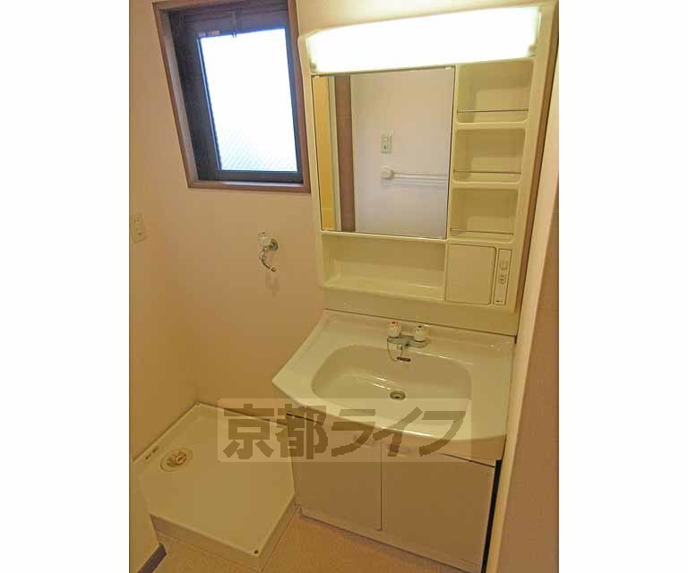 洗面設備　独立洗面台です！