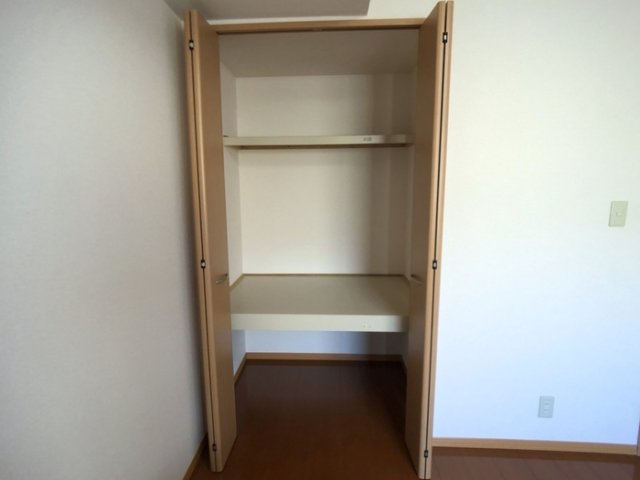 収納　北洋室収納