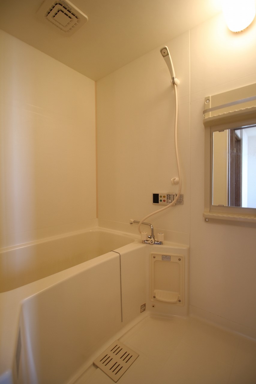 バス・シャワールーム　きれいなお風呂です