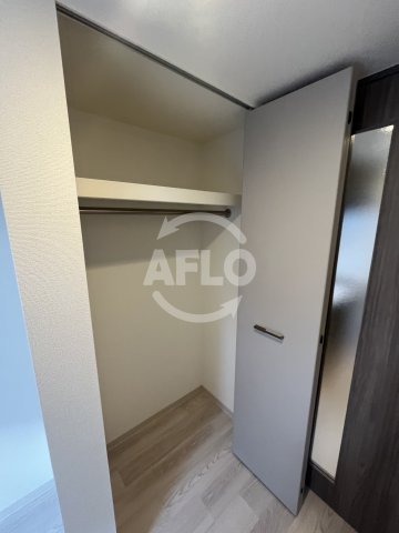 収納　エステムコート新大阪XVIパルス　クローゼット