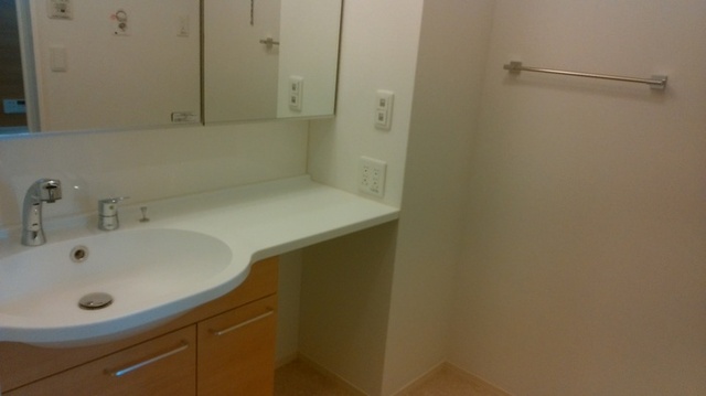 洗面設備　洗面化粧台