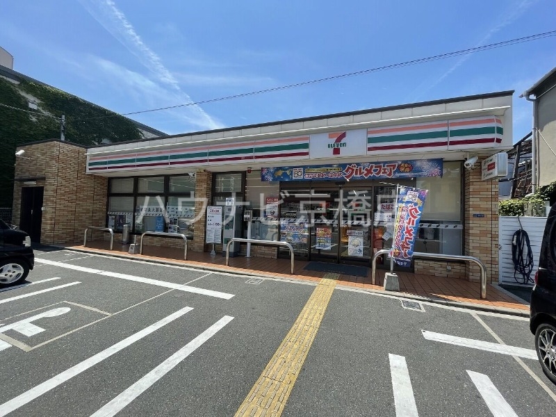 コンビニ　セブンイレブン大阪大宮3丁目店（コンビニ）まで933m