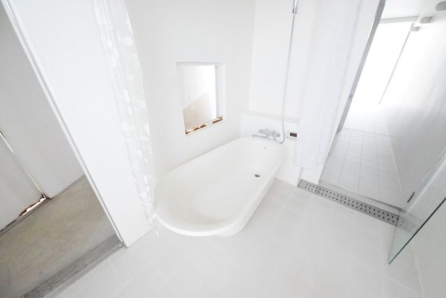 バス・シャワールーム　★★バストイレ別物件★★