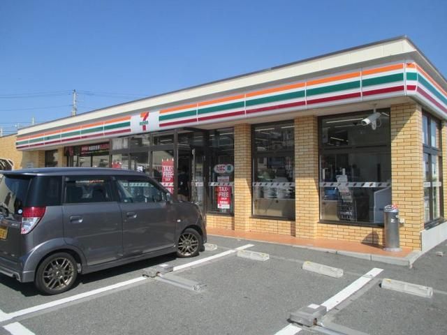 コンビニ　セブンイレブン鎌倉七里ヶ浜店（コンビニ）まで114m