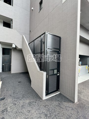 その他共有部分　非常階段