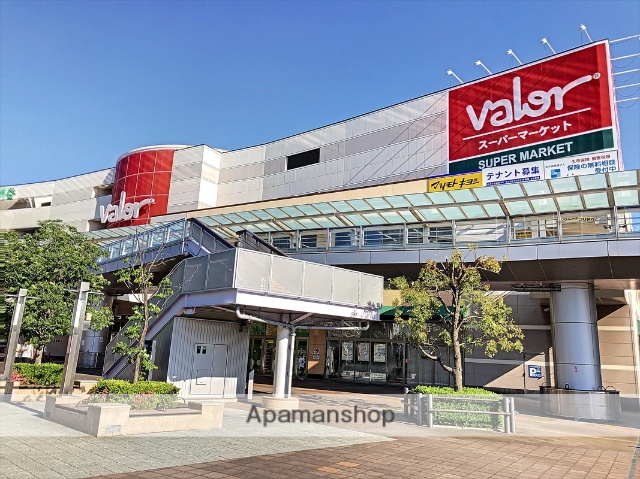 スーパー　バロー刈谷店（スーパー）まで521m