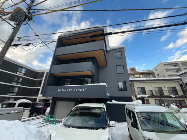 建物外観　札幌市中央区南１８条「ＵＬＴＩＭＡＴＥ　ＧＲＯＯＶＥ」