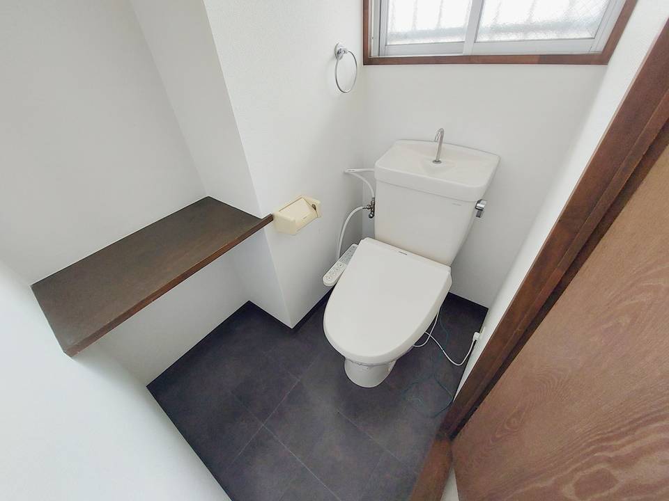 トイレ　トイレ