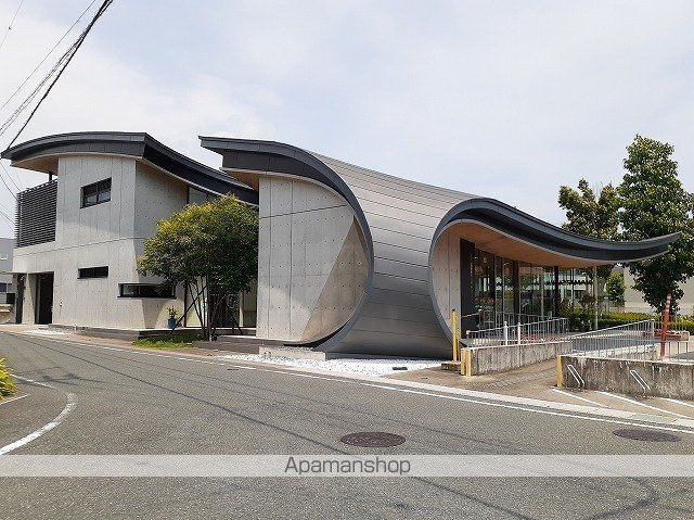 銀行　浜松いわた信用金庫きらりタウン（銀行）まで1100m