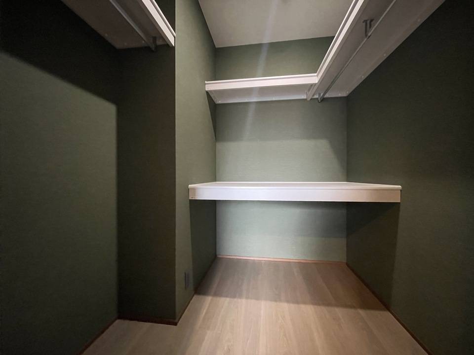 収納　ウォークインクローゼット