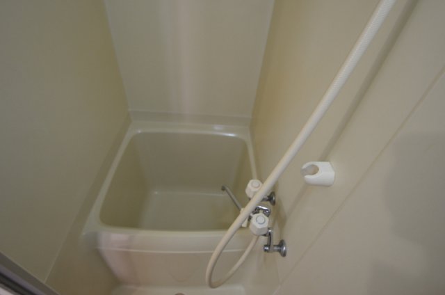 バス・シャワールーム　シンプルなバスルームです☆
