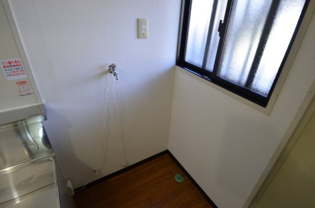 その他部屋・スペース　こちらは洗濯機置き場です☆