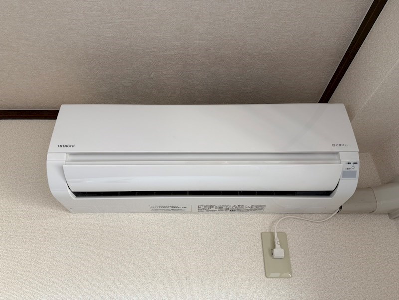 その他設備　照明器具・出窓