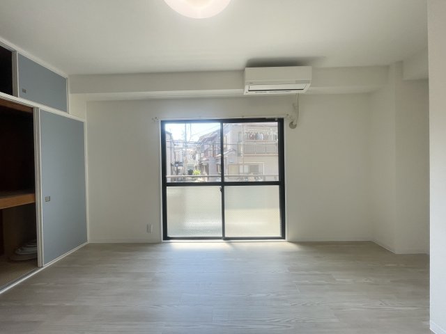 その他部屋・スペース　落ち着いて過ごせるお部屋なので、寝室にいかがでしょうか