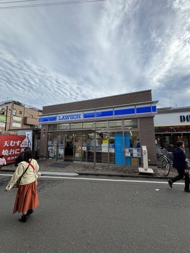 コンビニ　ローソン 新秋津駅東店（コンビニ）まで370m