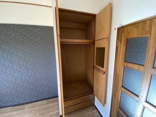 収納　※別号室の写真です。