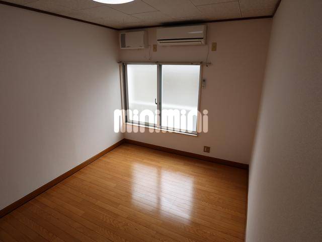 居室・リビング　別号室参考写真