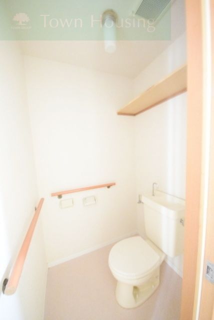 トイレ　広々としたお手洗い