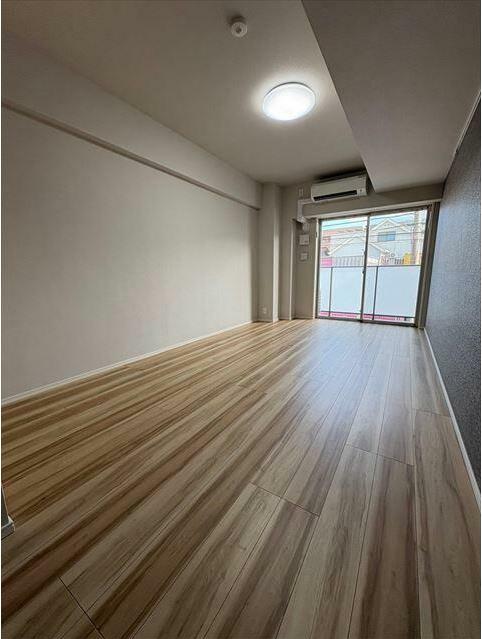 居室・リビング　開放感のあるゆったりとしたお部屋です♪