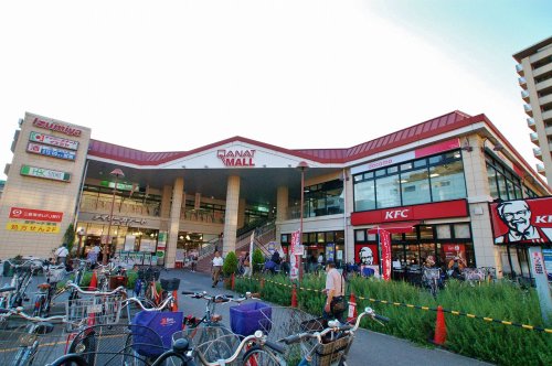 ショッピングセンター　カナートモール天下茶屋（ショッピングセンター）まで183m