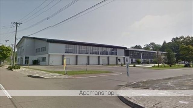 中学校　上士幌中学校（中学校）まで442m