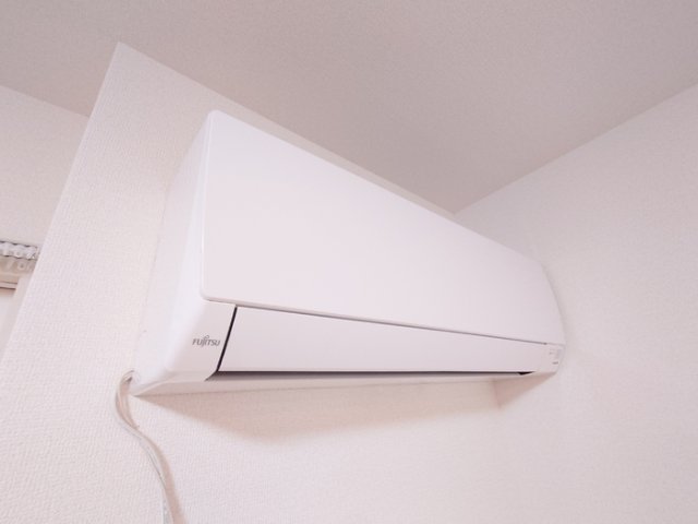 その他設備　エアコン（リビング）