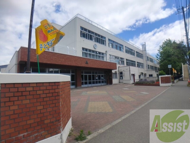 小学校　札幌市立宮の森小学校（小学校）まで415m