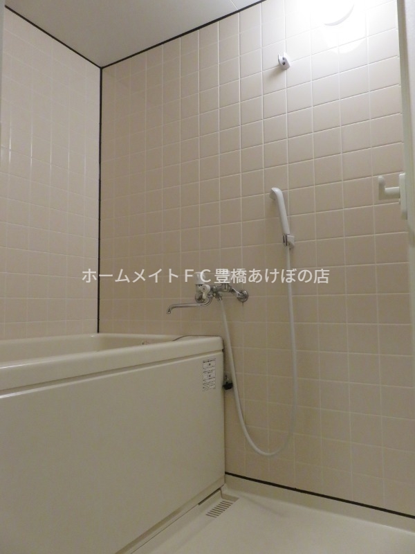 バス・シャワールーム　同型別部屋写真