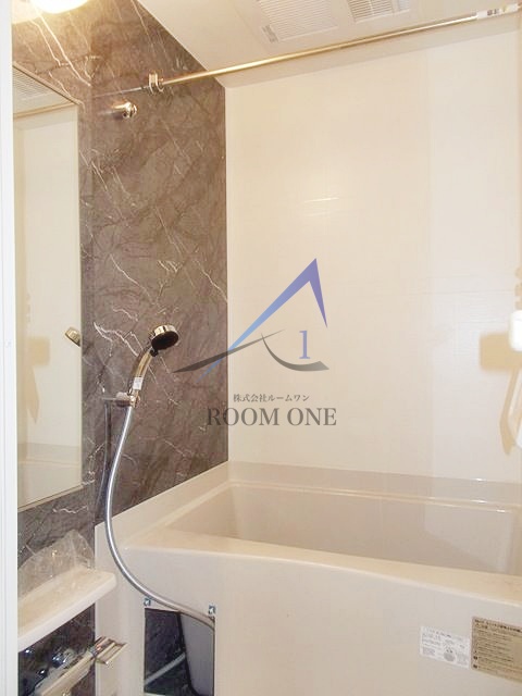 バス・シャワールーム　お風呂です。