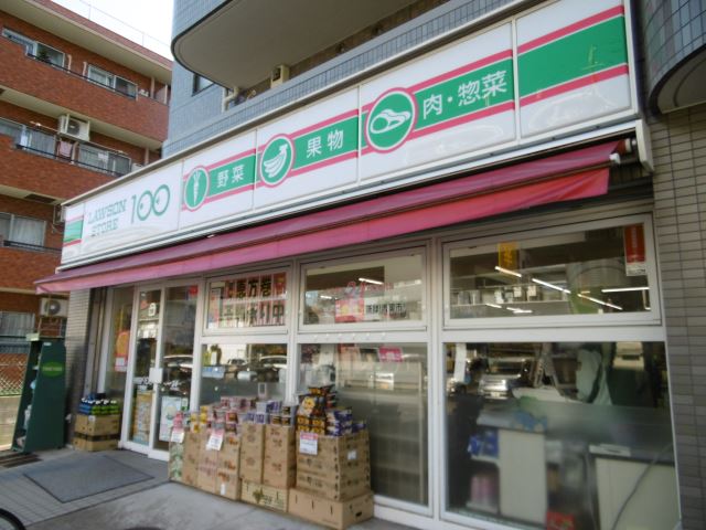 コンビニ　ストア１００（コンビニ）まで200m