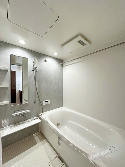 バス・シャワールーム　追い焚き付で寒い日も温まります♪