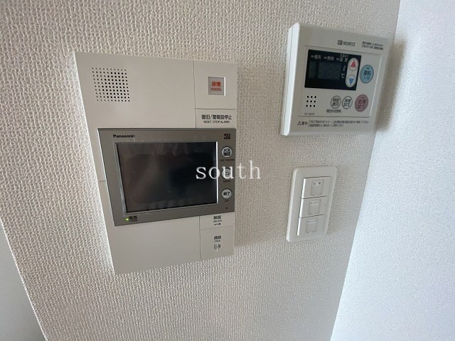 セキュリティ　階数により室内カラーが異なる場合がございます