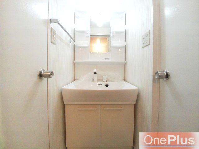 洗面設備　洗面所です