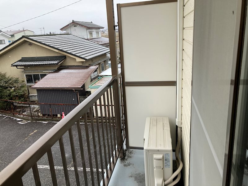 バルコニー　※写真は207号室です。