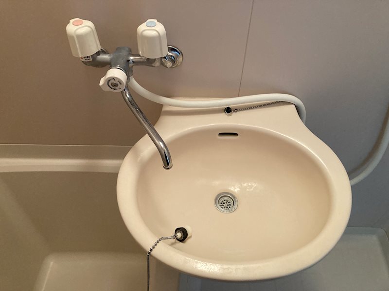 洗面設備　※写真は207号室です。