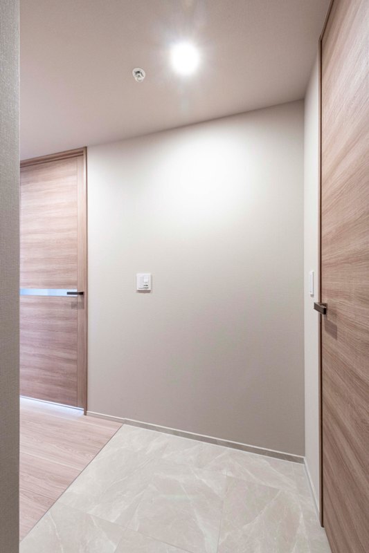 玄関　※別部屋の参考写真です。