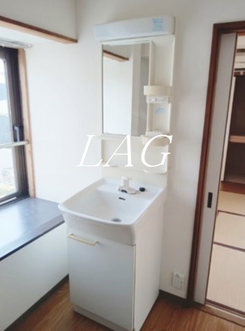 洗面設備　洗面台です。