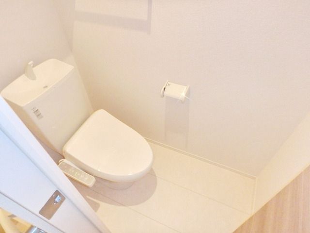 トイレ　★シャワートイレ★