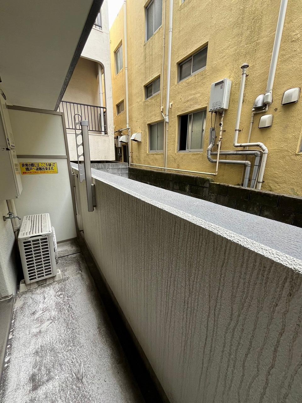 バルコニー　バルコニー