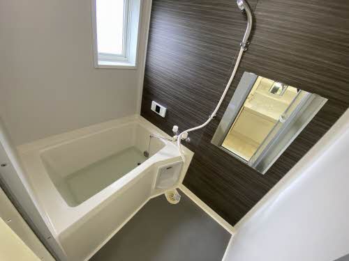 バス・シャワールーム　追い焚き付きバス♪