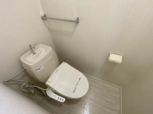 トイレ　ウォシュレット完備♪