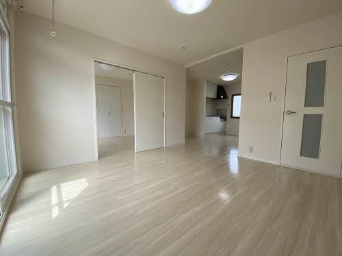 居室・リビング　13.7帖のリビングです♪