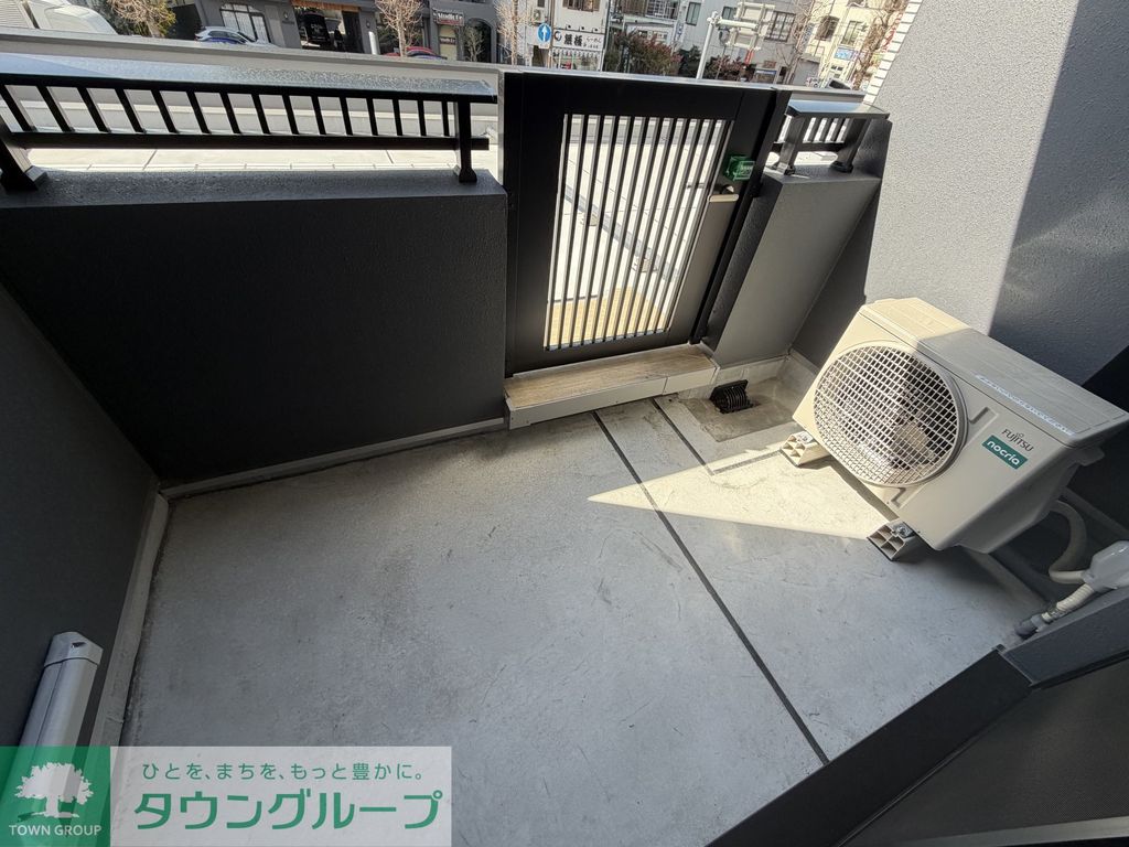 バルコニー　バルコニー