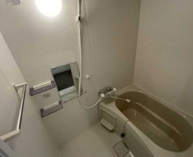 バス・シャワールーム　他部屋参考。