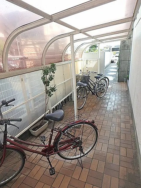 その他　自転車置き場もございます