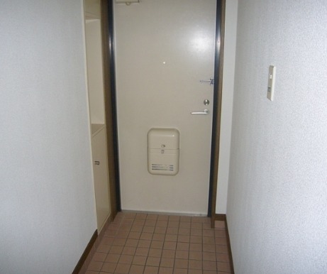 玄関　シューズボックス完備