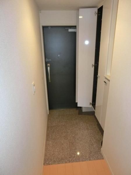 玄関　シューズボックスたくさん入ります