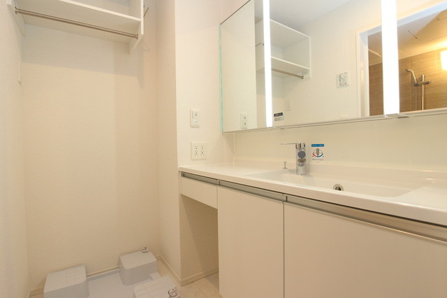 洗面設備　２０２洗面化粧台