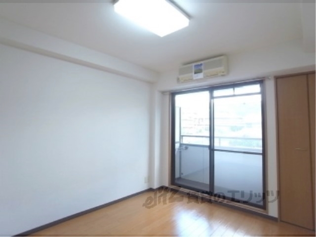 居室・リビング　イ